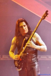 manowar-08